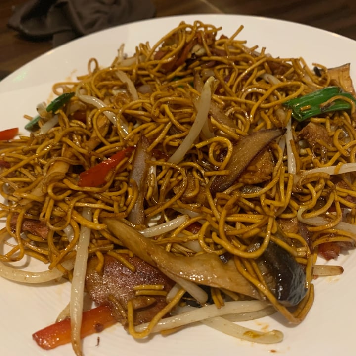 photo of Tofu vegan Spitalfields Special fried noodles, Sichuan style shared by @scientific-diva on  17 Jan 2024 - review