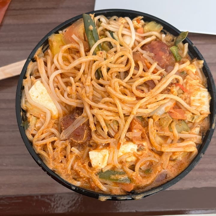 photo of Flower Drum Adyar Thai Ball Curry With Noodles shared by @plantpowerpal on  09 May 2024 - review