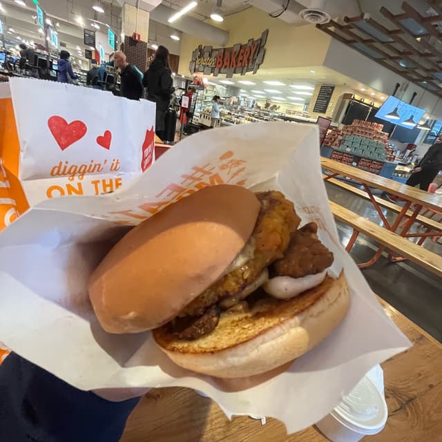 Photo of the dish “holiday roots burger”