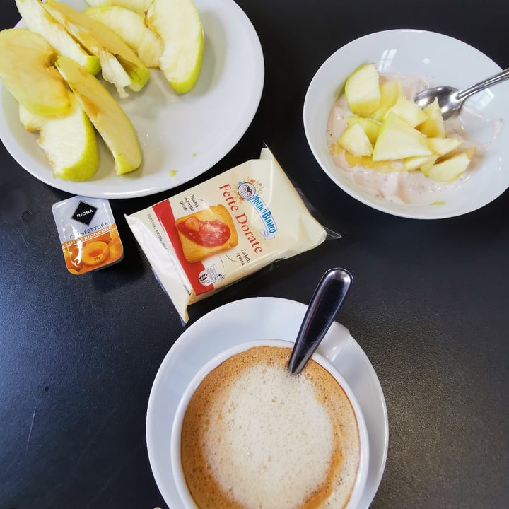 photo of Student's Hostel Parma Colazione vegana shared by @posataverde on  08 May 2024 - review