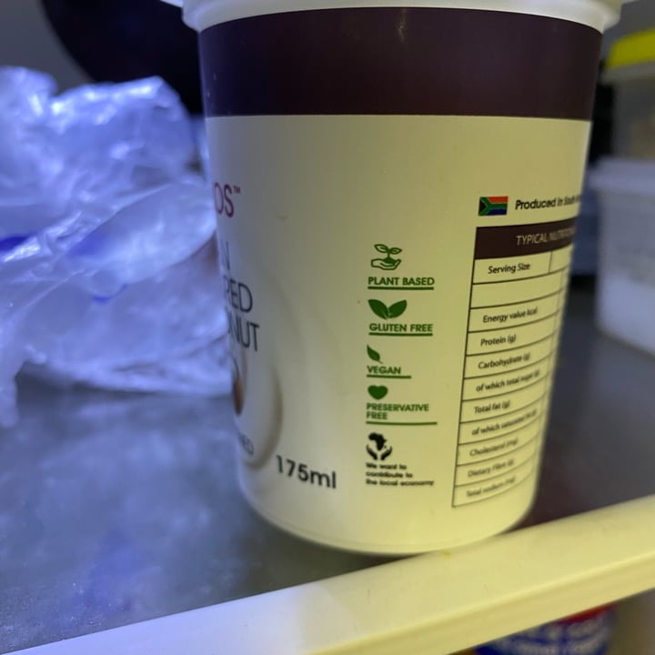 photo of Yokos Plain cultured coconut Yogurt shared by @lindybeukes60 on  27 Jun 2024 - review