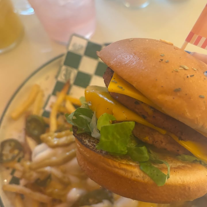 photo of Neat Burger Milano | Porta Venezia Smash Burger shared by @lindaaa on  25 Nov 2024 - review