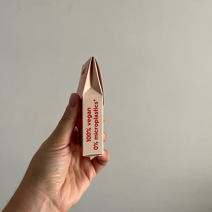 photo of Hema beurre pour le corps solide magnolia shared by @charlotteauxfraises on  31 Aug 2025 - review