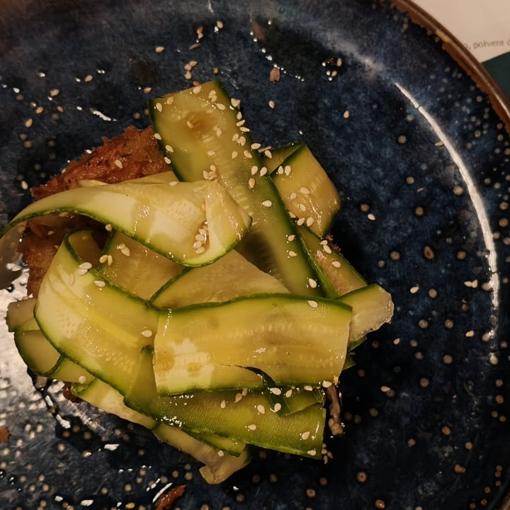 photo of Romeow Cat Bistrot Jack fruit e pleurotus in salsa tartara, zucchine marinate al sesamo tostato con pomodori verdi fritti shared by @andydesa on  04 Aug 2024 - review