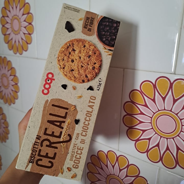 photo of Coop Biscotti Ai Cereali Digestive Con Gocce Di Cioccolato shared by @vegantizi on  01 May 2024 - review
