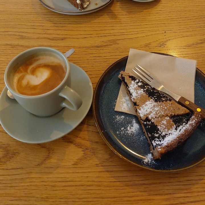 photo of Materia Cafe Crostata di farro e marmellata di lamponi shared by @ericaconlac on  30 Mar 2024 - review
