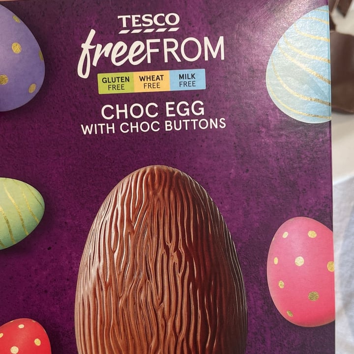 photo of Tesco Free From Choc Egg with Choc Buttons shared by @alfajorcita on  12 Apr 2025 - review