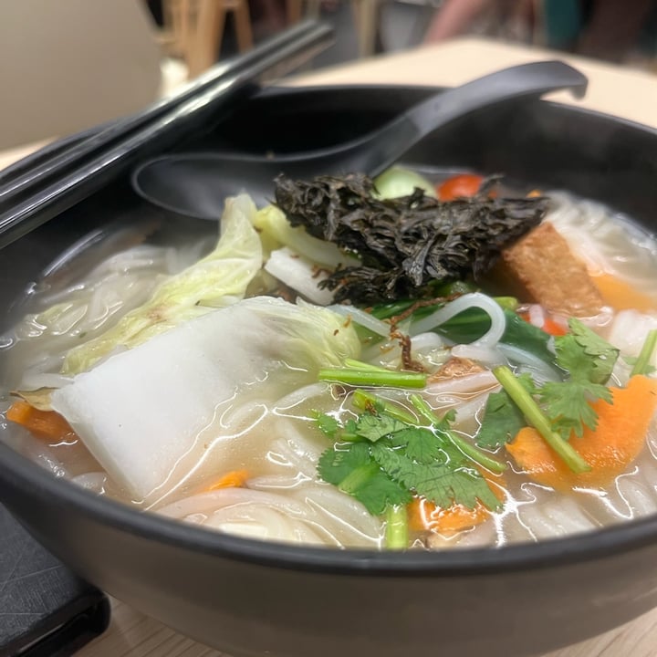 photo of Nature Vegetarian Delights Sliced Fish Bee Hoon Soup shared by @soy-orbison on  06 Oct 2025 - review