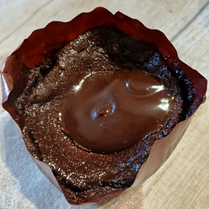 photo of Vemondo dark chocolate soufflé shared by @theredvegan9 on  27 Jan 2024 - review