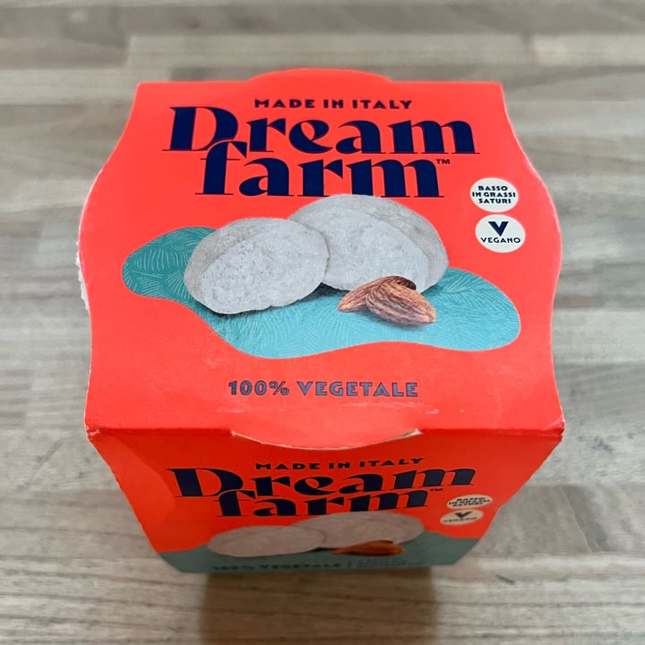 photo of Dream Farm Alternativa vegetale alla mozzarella shared by @alessiof91 on  27 Dec 2023 - review