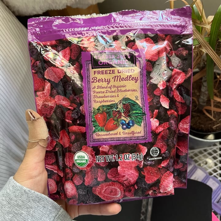 photo of Trader Joe's Freeze Dried Berry Medley shared by @aubreyj27 on  14 Apr 2024 - review