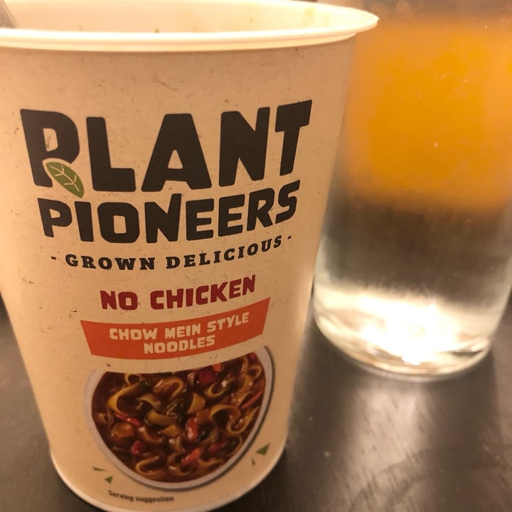 photo of Plant Pioneers no chicken chow mein style noodles shared by @cloudnineberry on  03 Feb 2024 - review