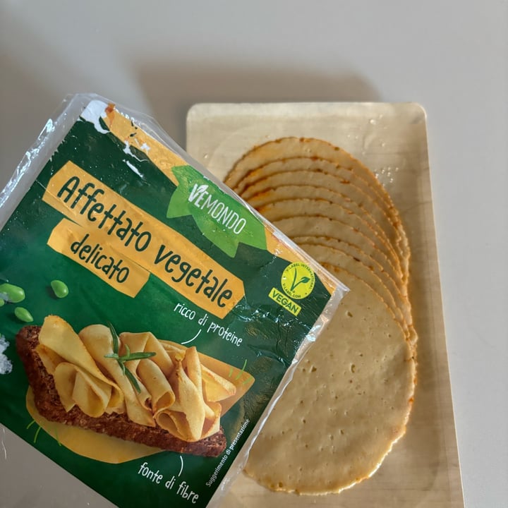 photo of Vemondo affettato gusto pollo shared by @morgancito on  07 Jul 2024 - review