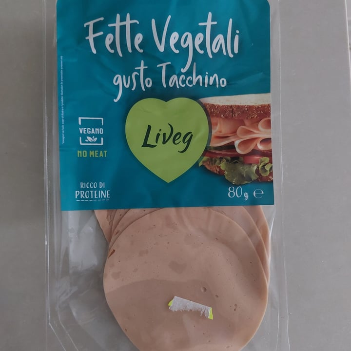 photo of Liveg fette vegetali gusto tacchino shared by @claireinblue on  20 Apr 2024 - review