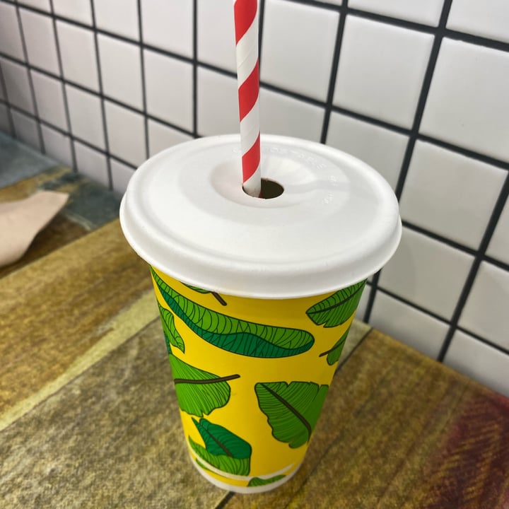 photo of Lord of the Fries - William Street  Cookies & Cream Shake shared by @potaytoes on  04 Jan 2025 - review
