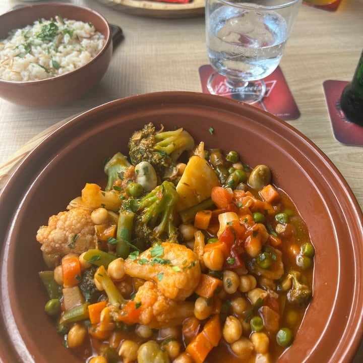 photo of Molis Mix Of Vegetables, Rice, Chickpeas With tomato Sauce shared by @allandm on  12 Sep 2023 - review