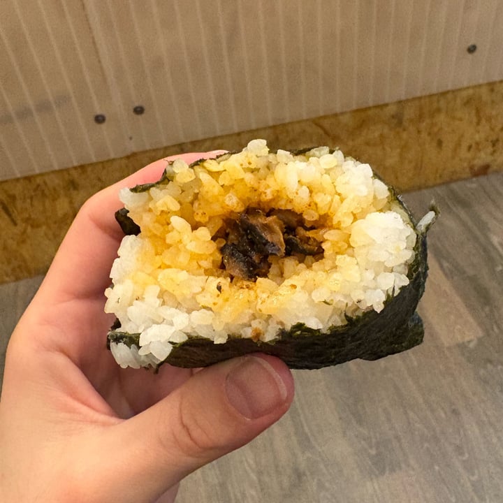 photo of BANG! Onigiri-san Shiitake Tofu Onigiri shared by @yudofu on  16 Dec 2024 - review