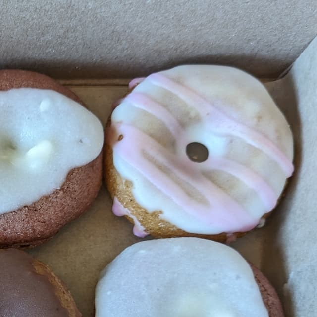 Photo of the dish “Strawberry Lemonade Donut”