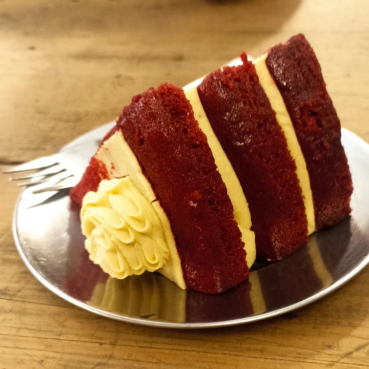 photo of Barro Café Torta Scarlet shared by @vikvegan on  02 Oct 2023 - review