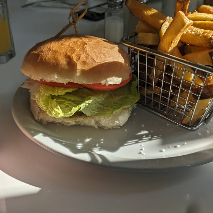 photo of Gage Park Diner PB Sausage Bun shared by @rcrw88 on  04 Feb 2024 - review
