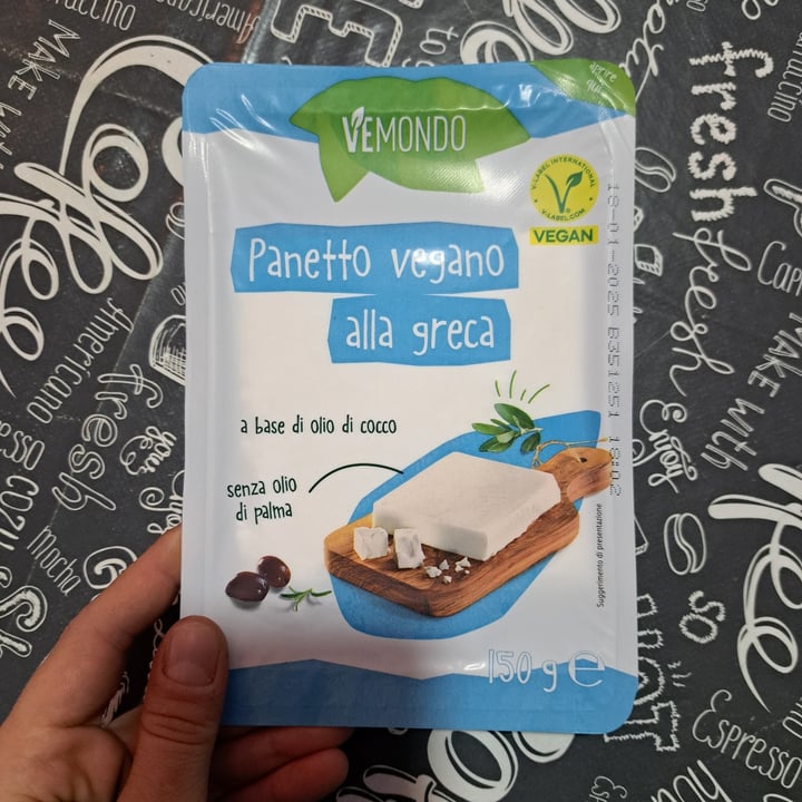 photo of Vemondo panetto vegano alla greca shared by @ggiadap on  29 Nov 2024 - review