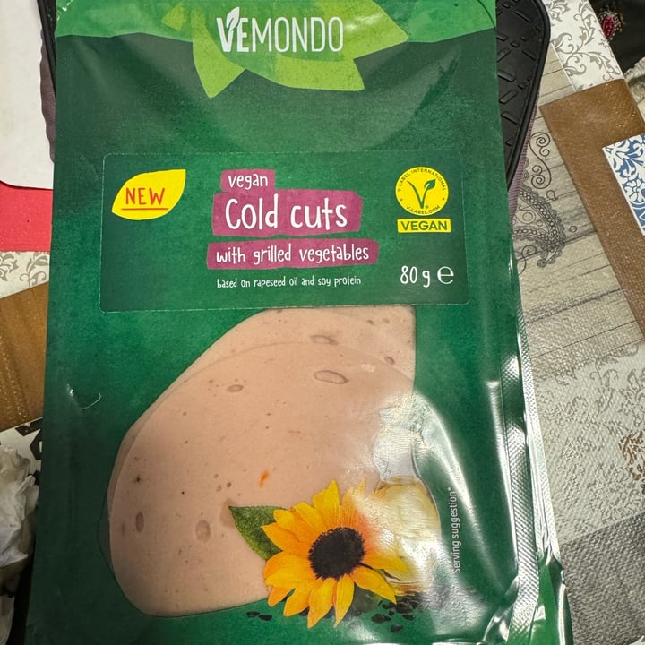 photo of Vemondo Vegan Cold Cuts With Grilled Vegetables shared by @dante70 on  31 Jan 2024 - review