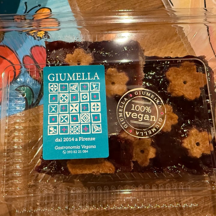 photo of Giumella Gastronomia Vegana crostata con confettura di lampone shared by @mimmanelcuore on  05 Sep 2025 - review