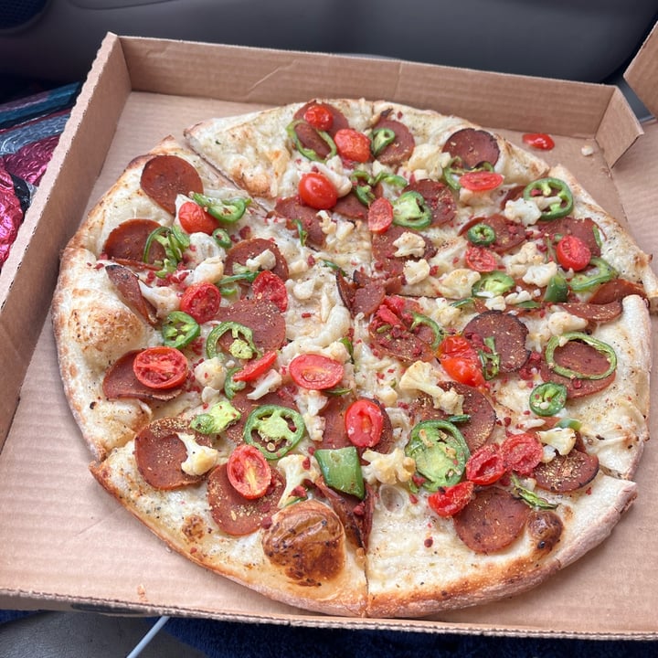 photo of Lucky Slice Pizza Ogden Vegan Pepperoni shared by @betterme17 on  17 Nov 2023 - review
