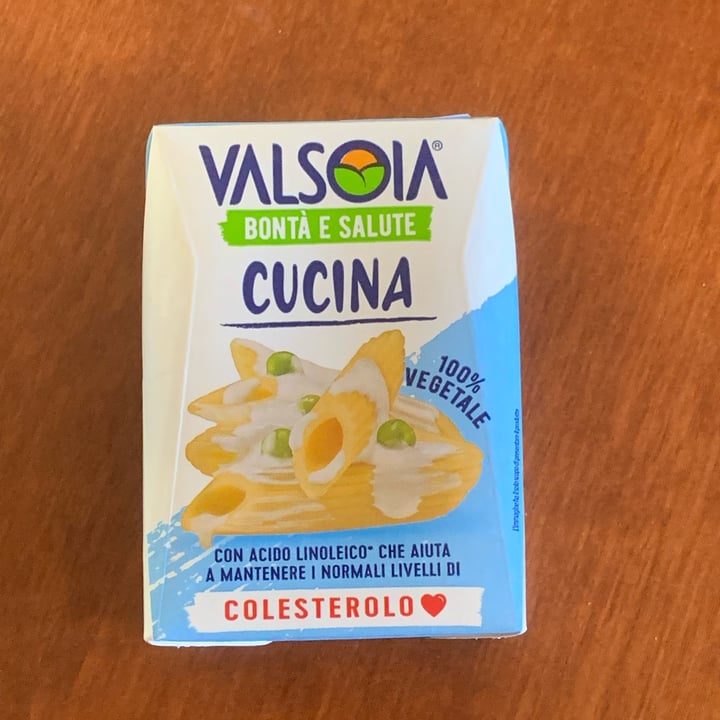 photo of Valsoia Panna 100% Vegetale shared by @giulia1984 on  06 May 2024 - review