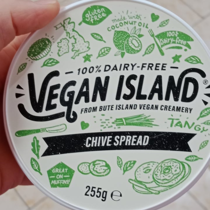 photo of Vegan island Chive-Spread shared by @francescaglad7 on  03 Sep 2023 - review