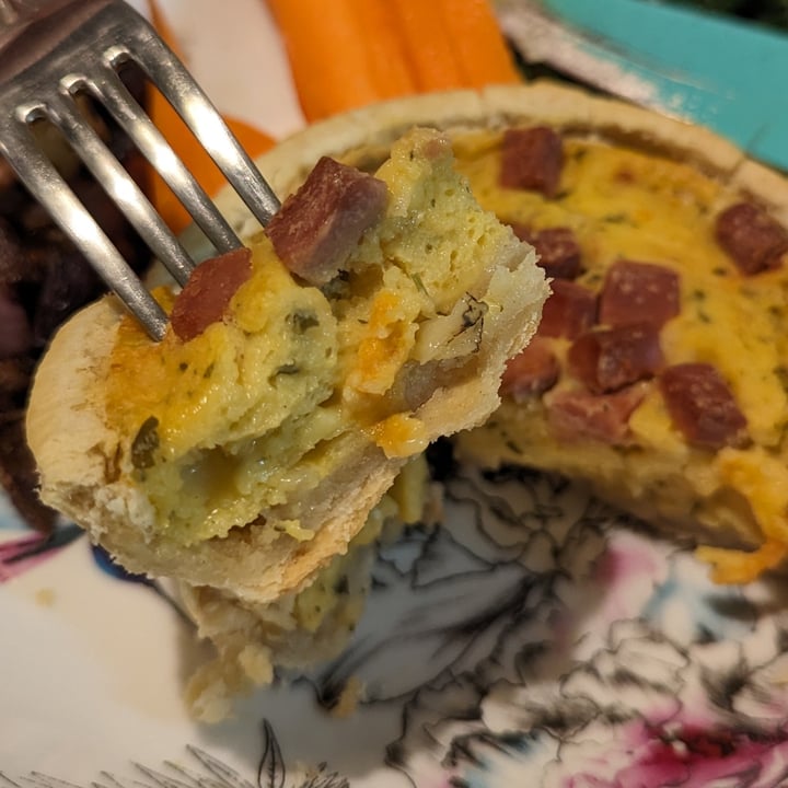 photo of Crackd Crackd Quiche Lorraine with This isn't bacon lardons shared by @filter-kaapi on  30 Apr 2024 - review