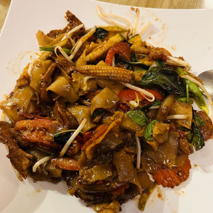 photo of Sala Thai Pad Kee-Mao shared by @moustachedvegan on  20 Nov 2023 - review