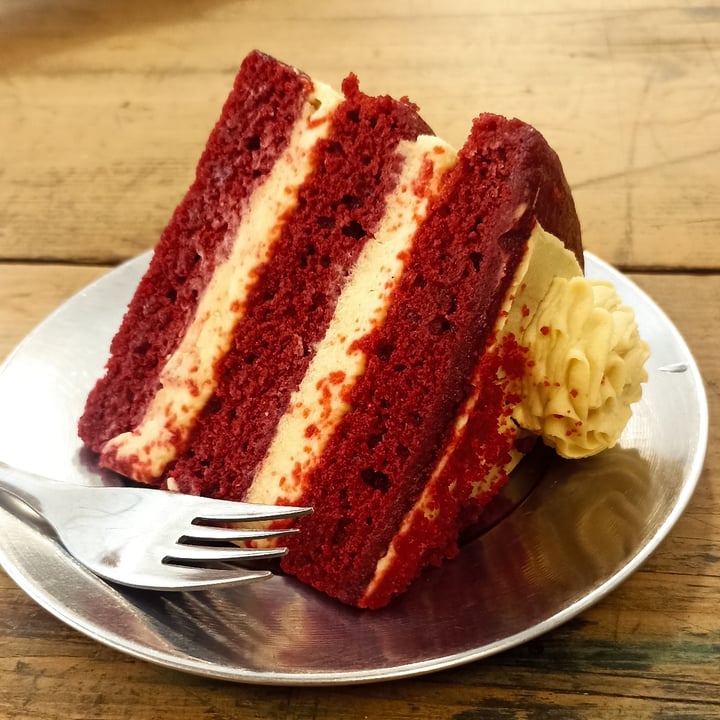 photo of Barro Café Torta Scarlet shared by @vikvegan on  02 Oct 2023 - review