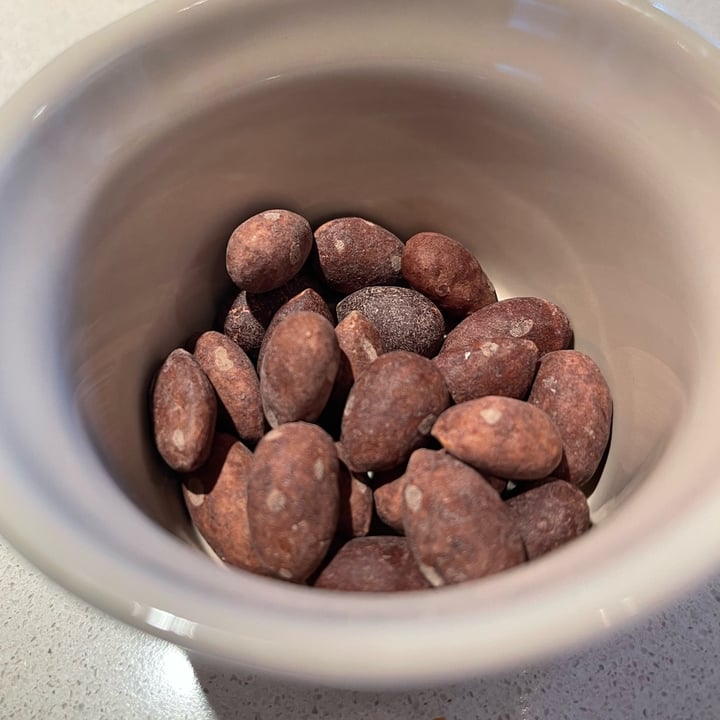 photo of Simple Truth Salted Caramel Flavoured Dark Chocolate Skinny Dipped Roasted Almonds shared by @annetaylor on  28 Oct 2023 - review