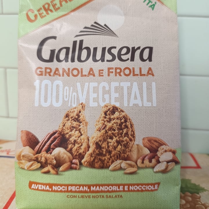 photo of Galbusera granola e frolla con noci e nocciole shared by @lillieconnolly on  15 Aug 2025 - review