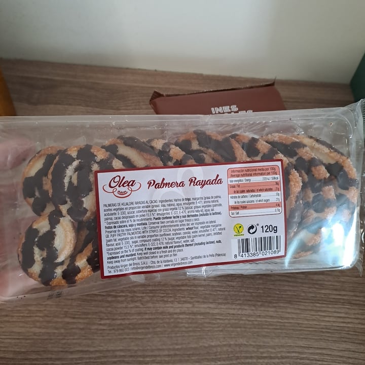 photo of Olea Palmera rayada shared by @elkeandrea9 on  25 Mar 2024 - review