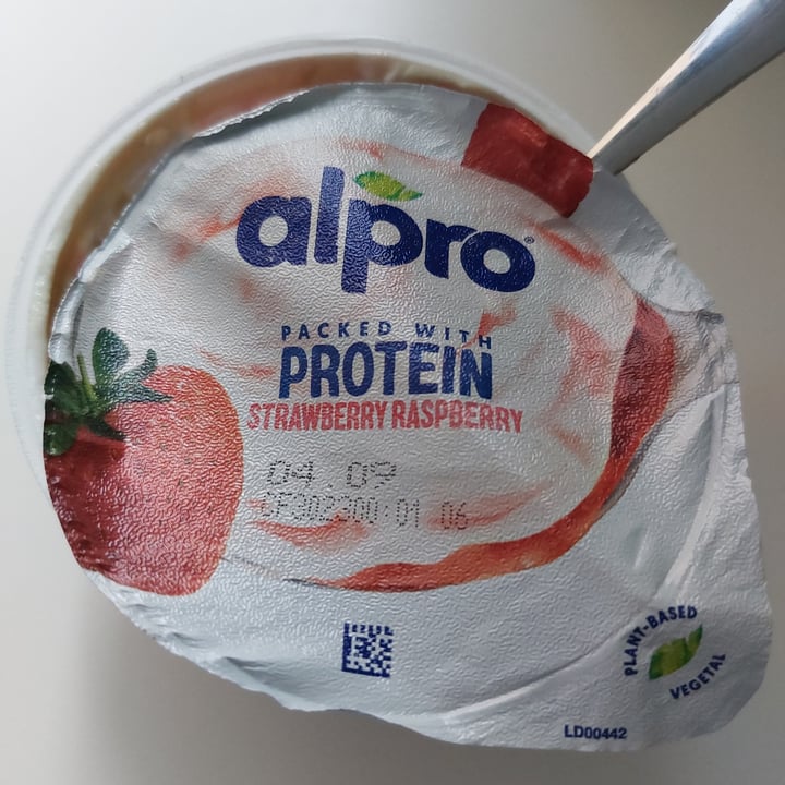 photo of Alpro Alpro Greek Style Strawberry Raspberrry shared by @cristianac on  29 Aug 2024 - review