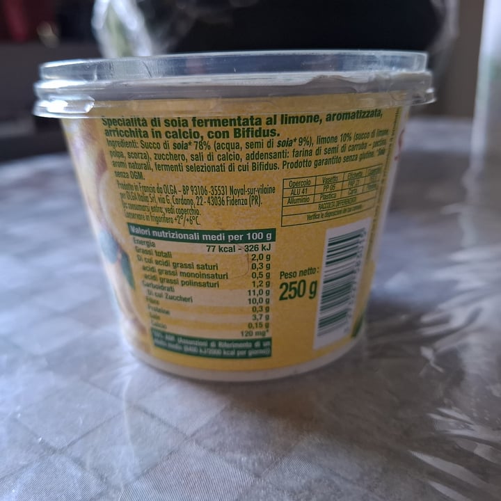 photo of Sojasun Bifidus Yogurt al Limone shared by @mariversovegan on  23 Jul 2025 - review