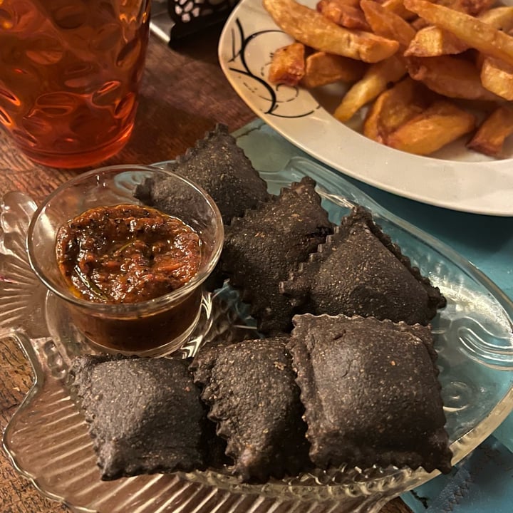 photo of Pájaros Volando Bar Ravioles Fritos shared by @mellamoyahia on  03 Sep 2023 - review