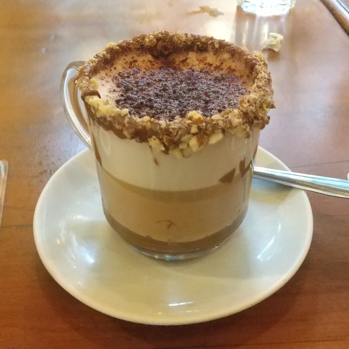 photo of LONDON COFFEE STATION Café latte com nutella vegano shared by @jojov on  24 Feb 2024 - review