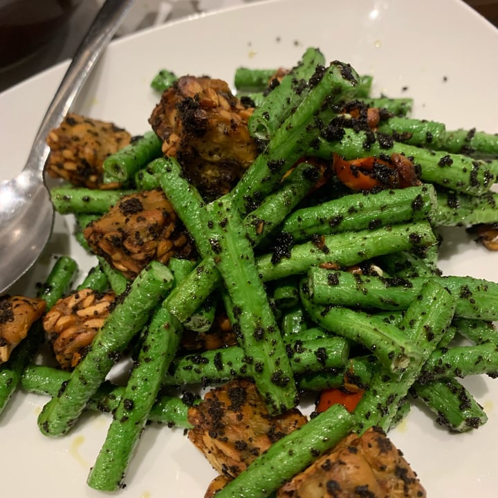 photo of Whole Earth Long Beans with Tempeh shared by @georgejacobs on  16 Dec 2023 - review