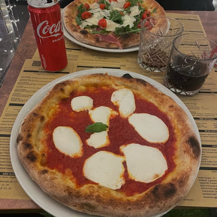 photo of Cittadella - Parma 1988 margherita vegana shared by @aliceballestra01 on  12 Oct 2024 - review