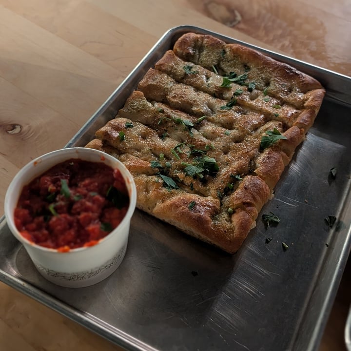 photo of Wrecktangle Pizza Vegan Garlic Bread Styx shared by @iszy on  10 Oct 2025 - review