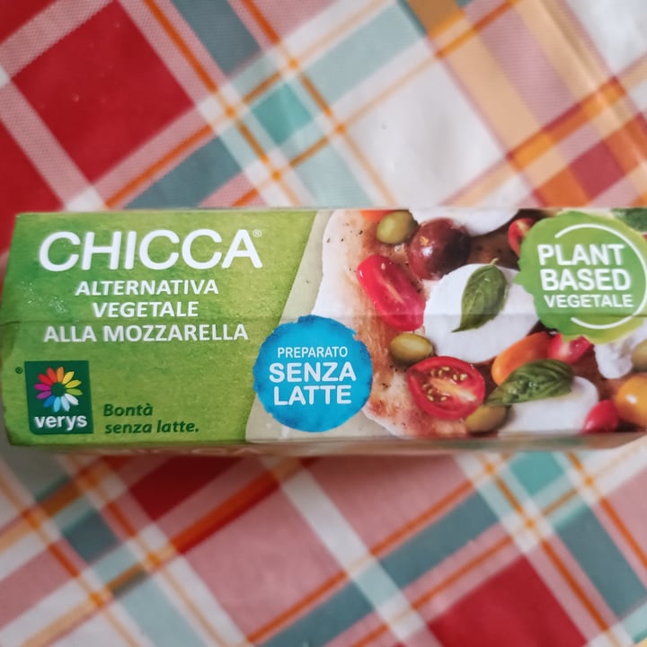 photo of Verys chicca alternativa vegetale alla mozzarella shared by @fra23 on  10 Mar 2024 - review