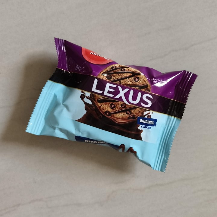 photo of Munchy's Lexus Chocolate Chip Cookies shared by @ahmei on  05 Jul 2025 - review