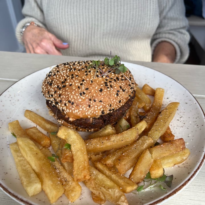 photo of Ou Meul Melkbosstrand Black Bean Burger shared by @mimi2308 on  27 Jul 2025 - review
