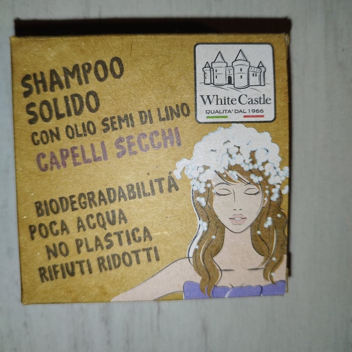 photo of White Castle Shampoo solido capelli secchi shared by @sveva88 on  07 Feb 2024 - review