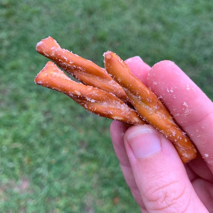 photo of Stellar Snacks Maui Monk Mini Pretzel Braids shared by @stargazer00742 on  31 Aug 2023 - review