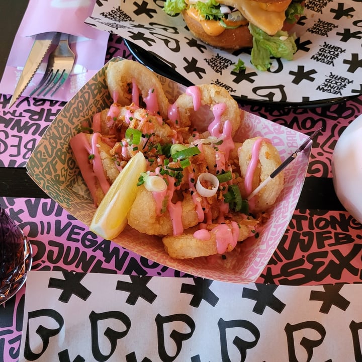 photo of Vegan Junk Food Bar Kalamariz shared by @a1ex on  01 Feb 2024 - review