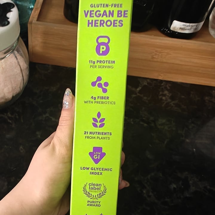photo of Goodles Vegan be Heroes, chedder gluten free mac and cheese shared by @yunafreya on  11 Nov 2024 - review